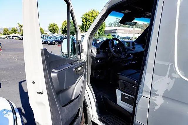 2024 Mercedes-Benz Sprinter 2500 Standard Roof 4-Cyl Diesel HO