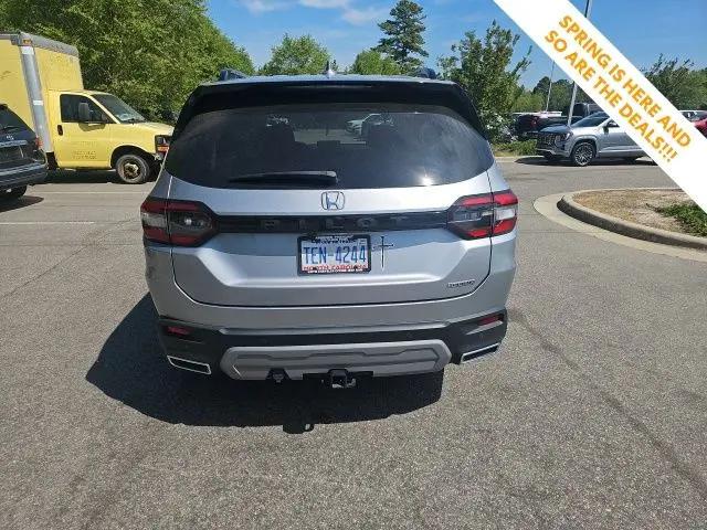 2025 Honda Pilot Touring