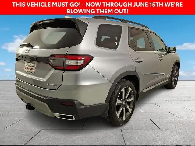 2025 Honda Pilot Touring