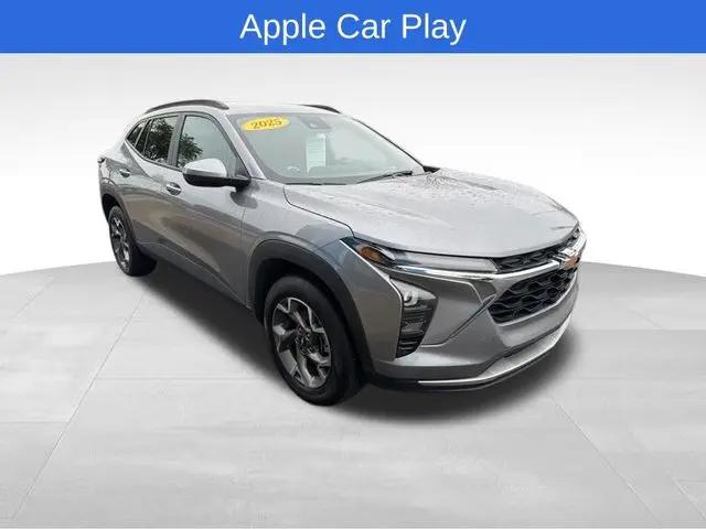 2025 Chevrolet Trax FWD LT