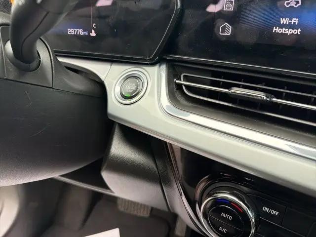 2025 Chevrolet Trax FWD LT