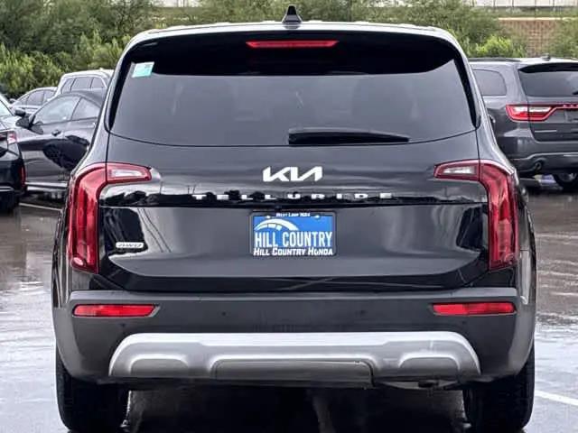 2022 Kia Telluride LX
