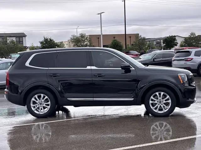2022 Kia Telluride LX