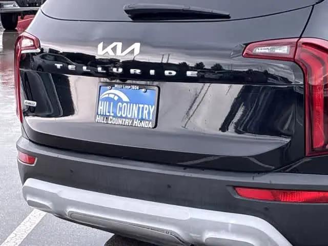 2022 Kia Telluride LX