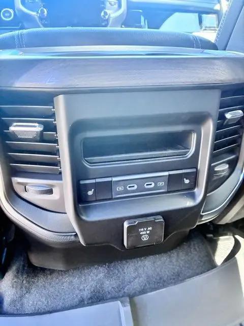 2026 Ram 1500 Laramie Crew Cab 4x4 5'7" Box