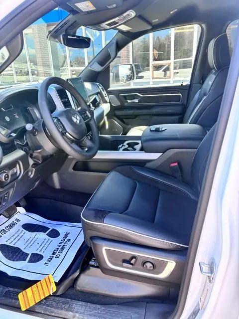2026 Ram 1500 Laramie Crew Cab 4x4 5'7" Box