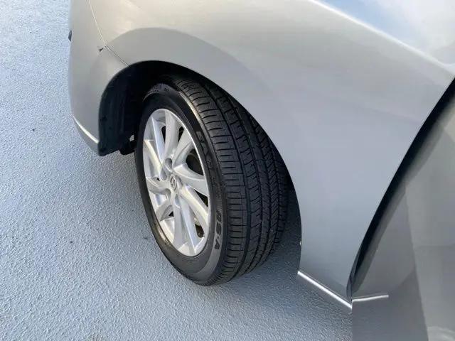2012 Mazda Mazda5 Sport