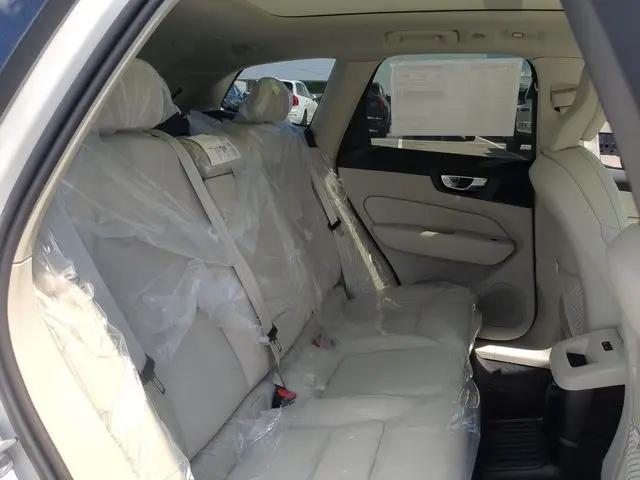 2026 Volvo XC60 Plug-In Hybrid Ultra, T8 AWD Electric/Gasoline, Dark
