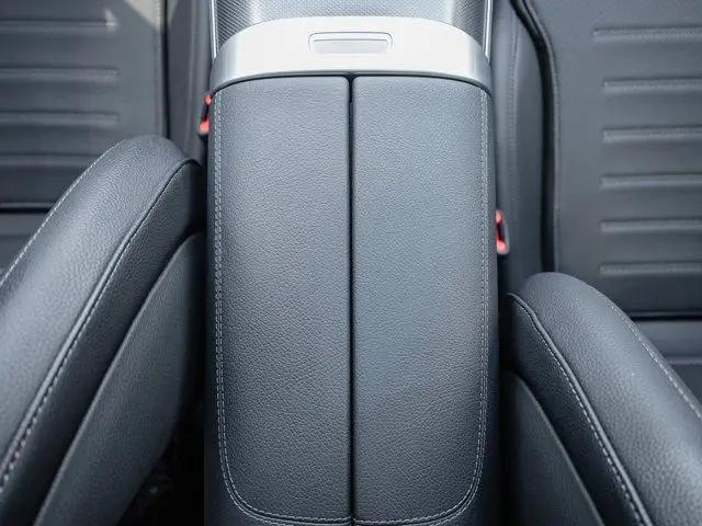 2023 Mercedes-Benz C-CLASS C 300 4MATIC Sedan