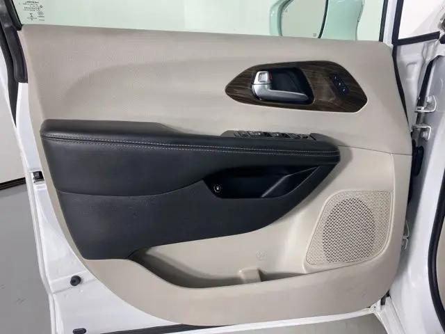 2021 Chrysler Pacifica Hybrid Limited