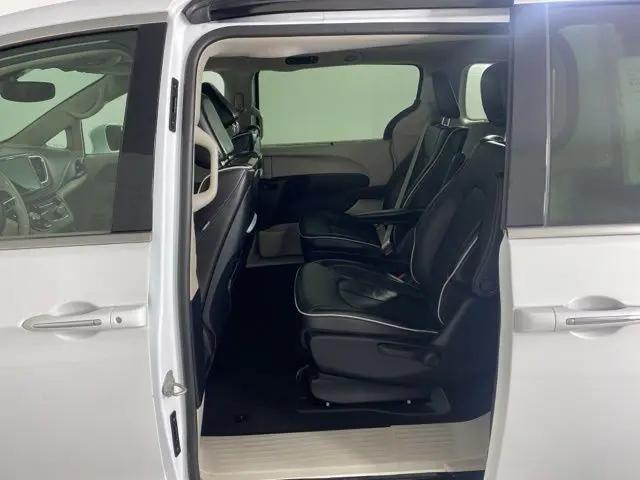 2021 Chrysler Pacifica Hybrid Limited