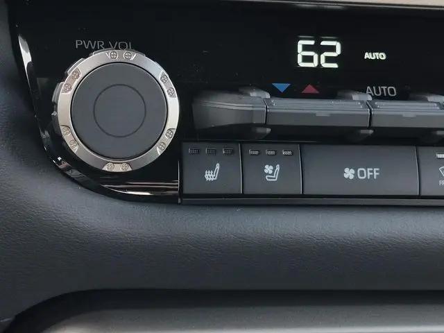 2026 Toyota Tundra Platinum CrewMax 5.5' Bed
