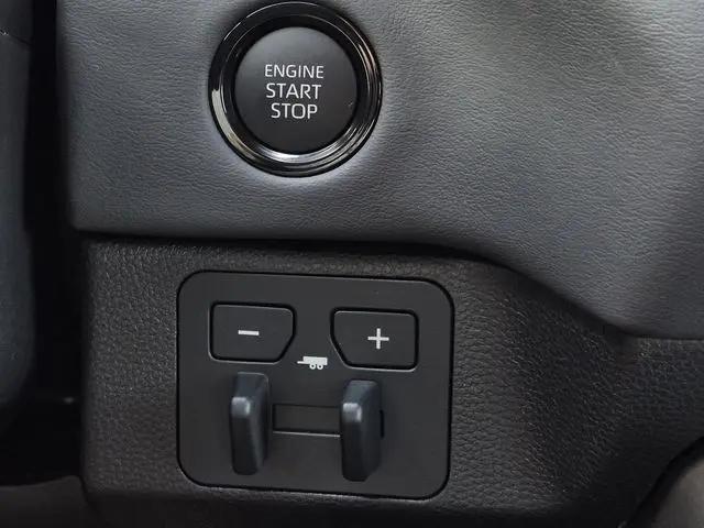 2026 Toyota Tundra Platinum CrewMax 5.5' Bed