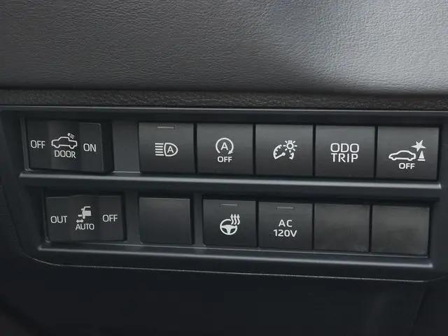 2026 Toyota Tundra Platinum CrewMax 5.5' Bed