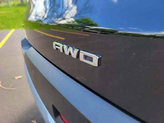 2023 GMC Acadia AWD SLE
