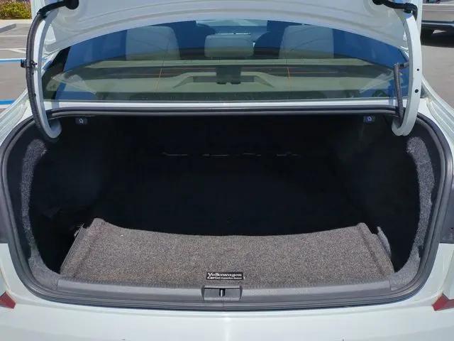 2017 Volkswagen Passat 1.8T S