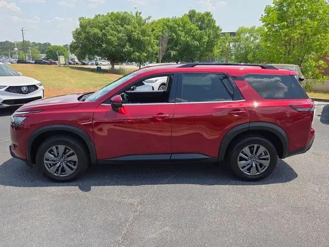 2025 Nissan Pathfinder SV FWD