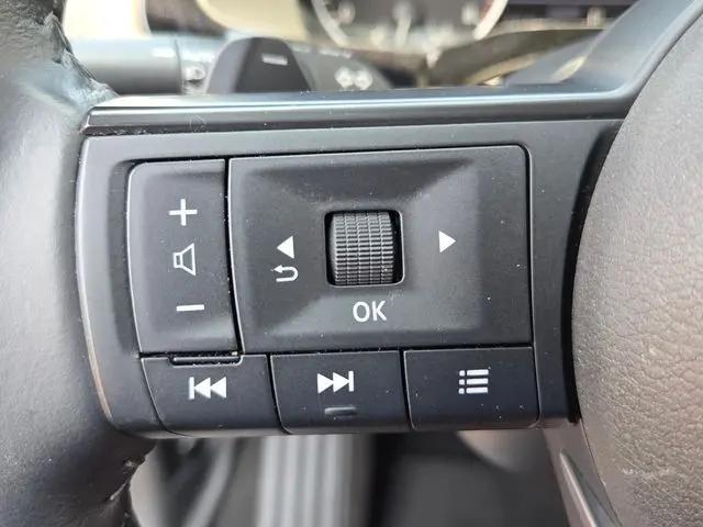 2025 Nissan Pathfinder SV FWD