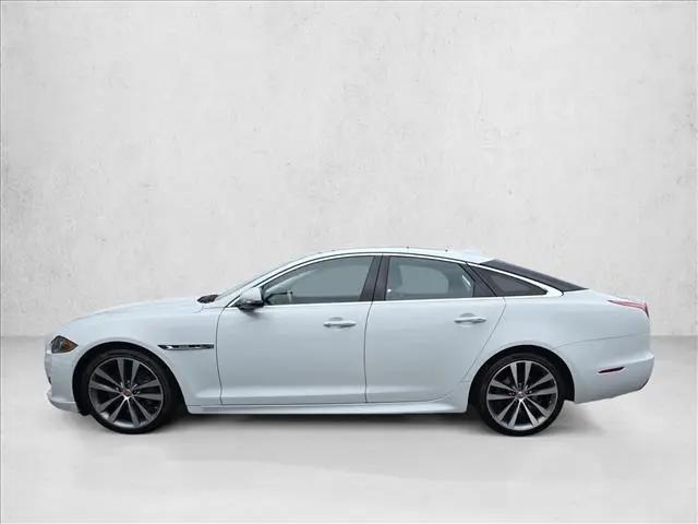 2019 Jaguar XJ R-Sport