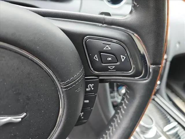 2019 Jaguar XJ R-Sport