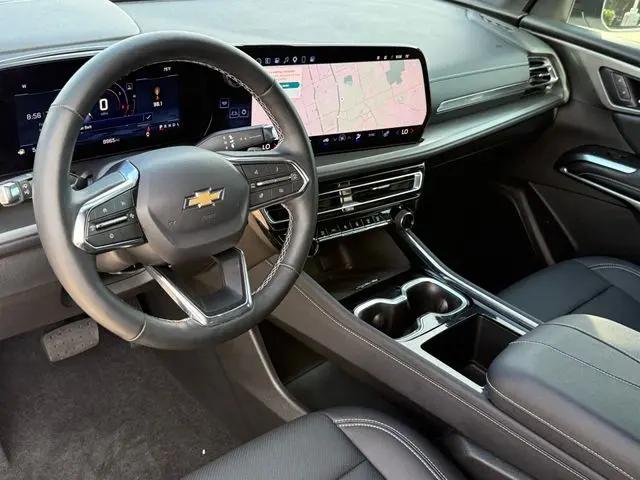 2025 Chevrolet Traverse FWD LT