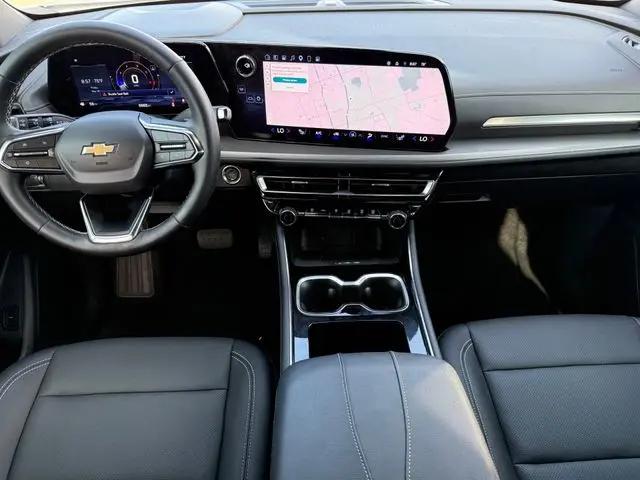 2025 Chevrolet Traverse FWD LT