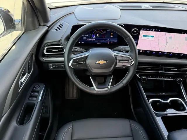 2025 Chevrolet Traverse FWD LT