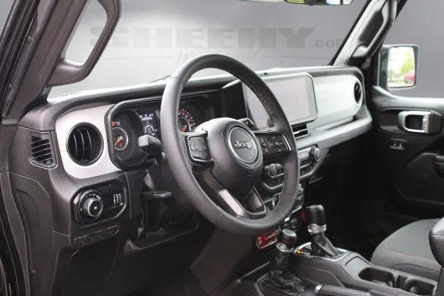 2025 Jeep Wrangler 4-Door Willys 4x4