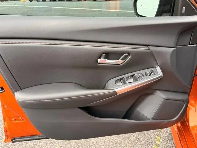 2024 Nissan Sentra SR Xtronic CVT