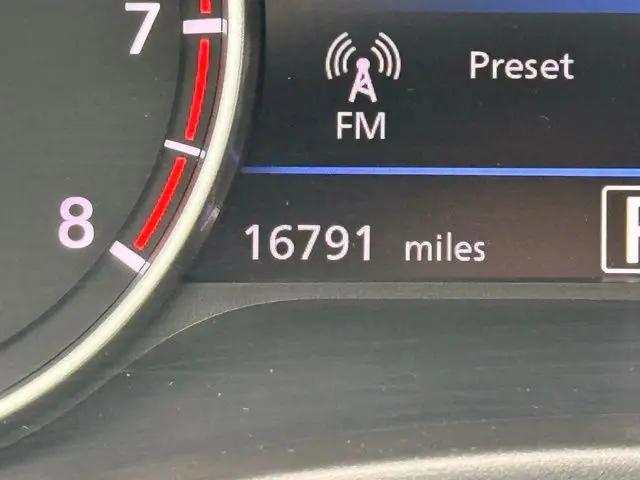 2024 Nissan Sentra SR Xtronic CVT