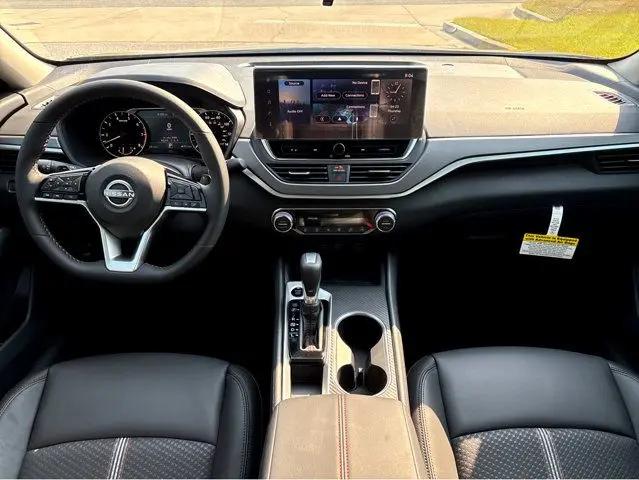 2026 Nissan Altima SR FWD