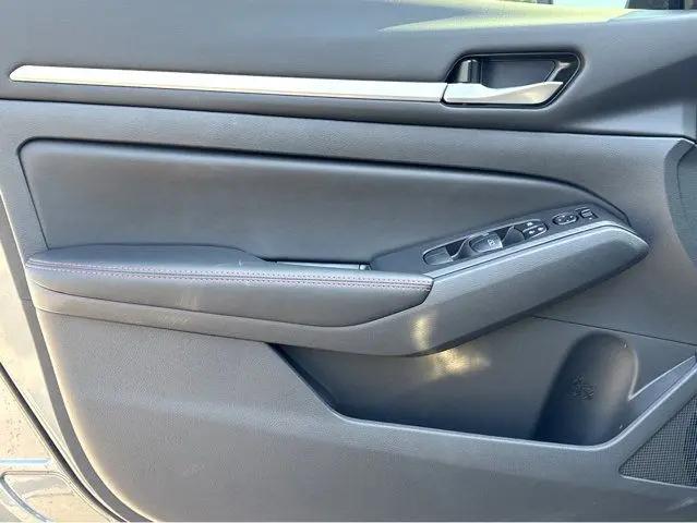 2026 Nissan Altima SR FWD