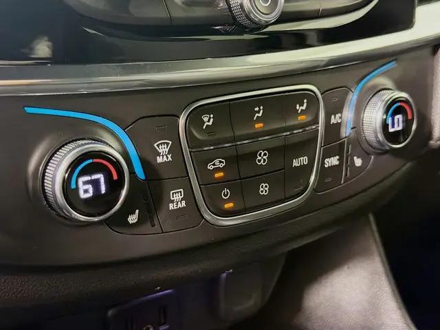 2023 Chevrolet Traverse AWD LT Cloth