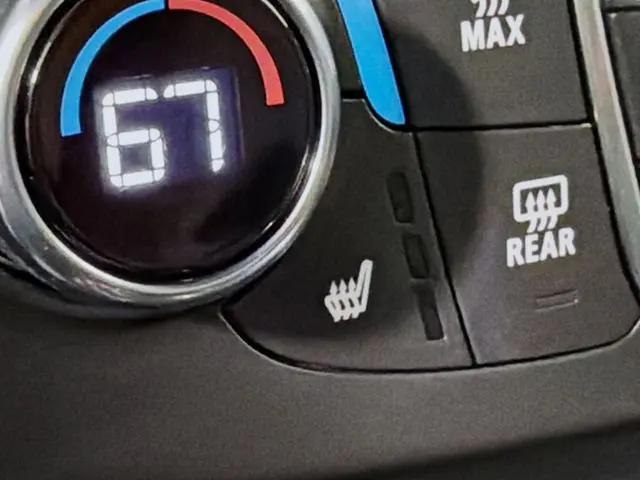 2023 Chevrolet Traverse AWD LT Cloth