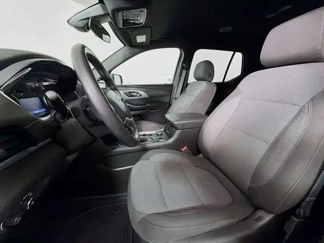 2023 Chevrolet Traverse AWD LT Cloth