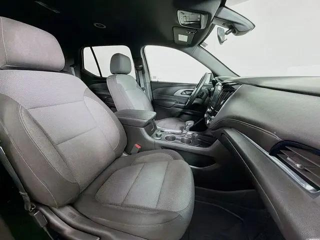 2023 Chevrolet Traverse AWD LT Cloth