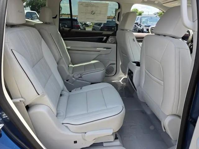 2026 Buick Enclave Avenir FWD