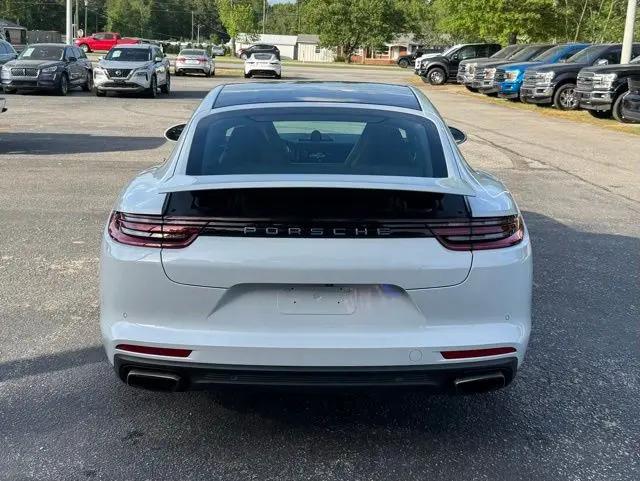 2018 Porsche Panamera Panamera