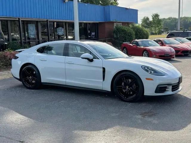 2018 Porsche Panamera Panamera