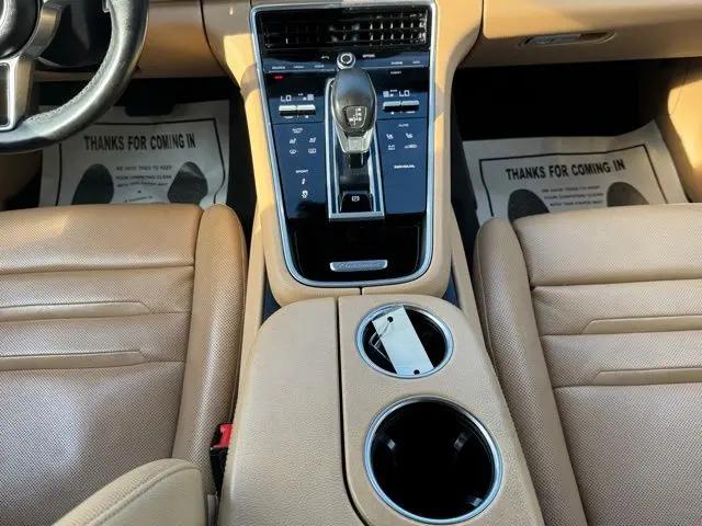 2018 Porsche Panamera Panamera