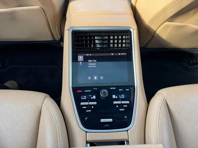 2018 Porsche Panamera Panamera
