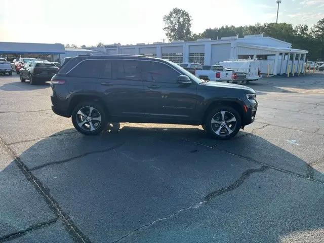 2023 Jeep Grand Cherokee Limited 4x2