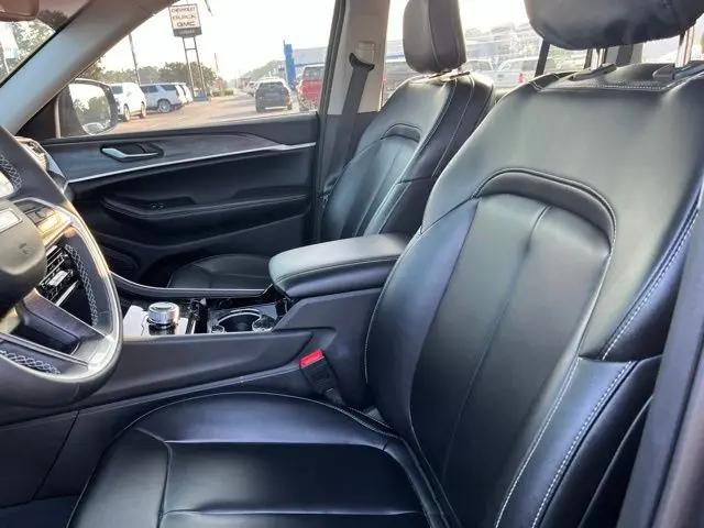 2023 Jeep Grand Cherokee Limited 4x2