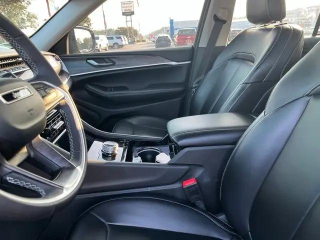 2023 Jeep Grand Cherokee Limited 4x2
