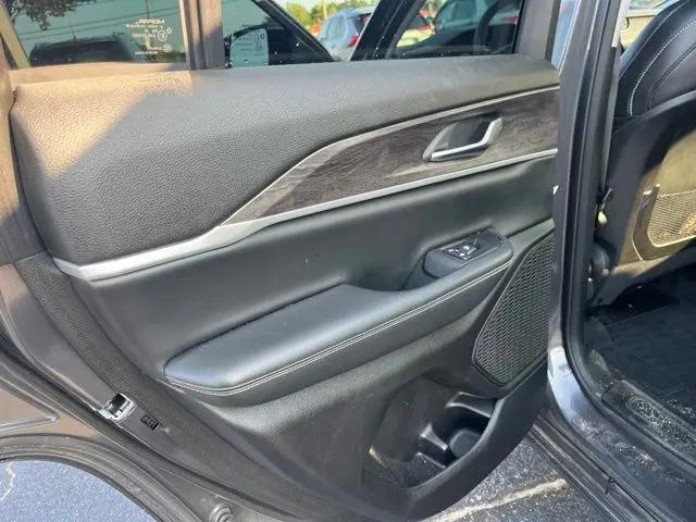 2023 Jeep Grand Cherokee Limited 4x2