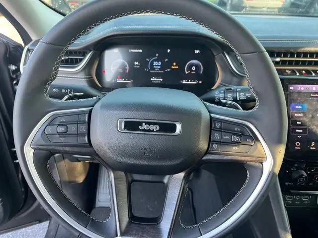 2023 Jeep Grand Cherokee Limited 4x2