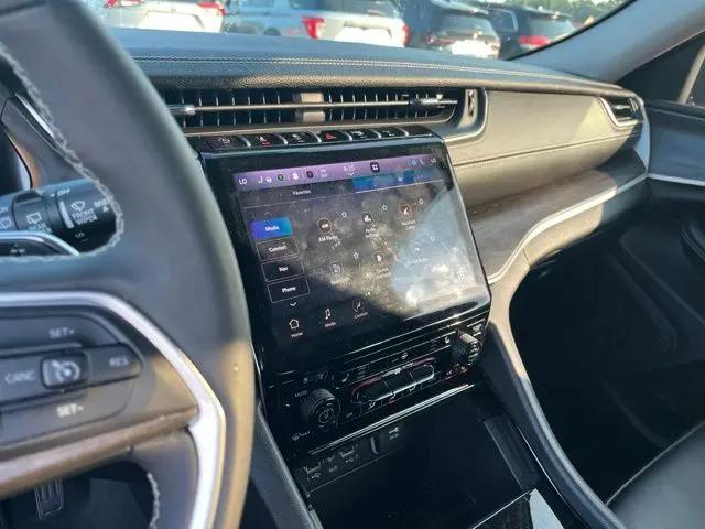 2023 Jeep Grand Cherokee Limited 4x2