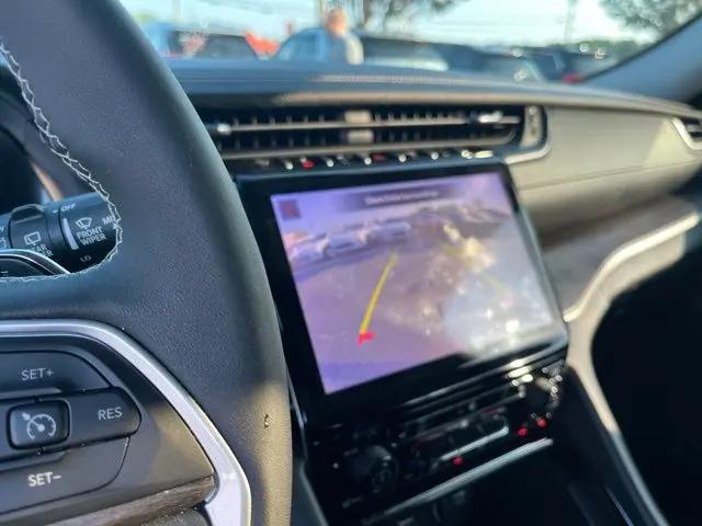 2023 Jeep Grand Cherokee Limited 4x2