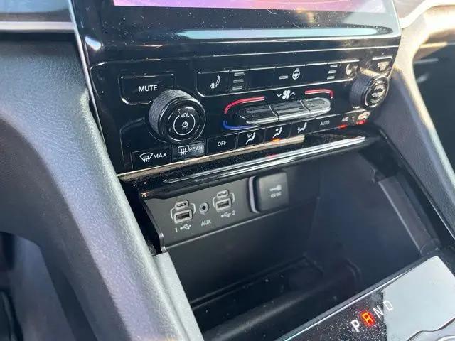 2023 Jeep Grand Cherokee Limited 4x2