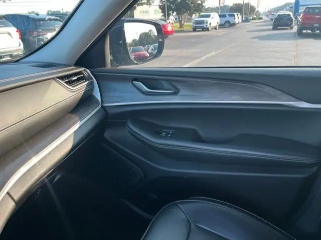 2023 Jeep Grand Cherokee Limited 4x2